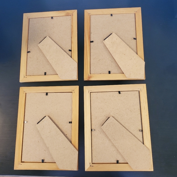 4 picture frames - Picture 2 of 4